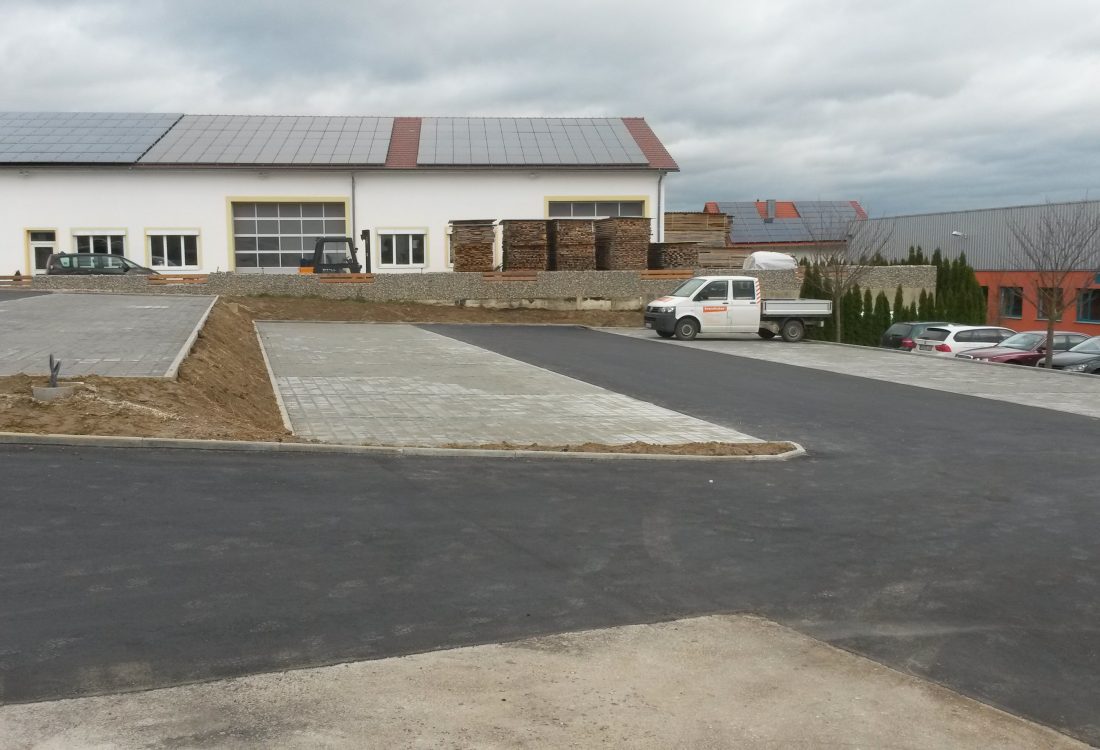 Neubau Parkplatz, Johanniskrichen