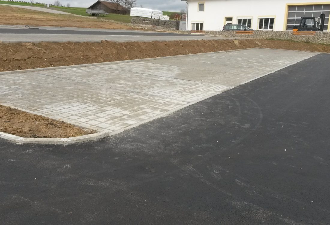 Neubau Parkplatz, Johanniskrichen