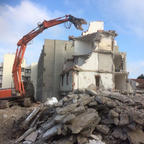 Abbruch Pflegeheim aus Stahlbeton, Bad Griesbach