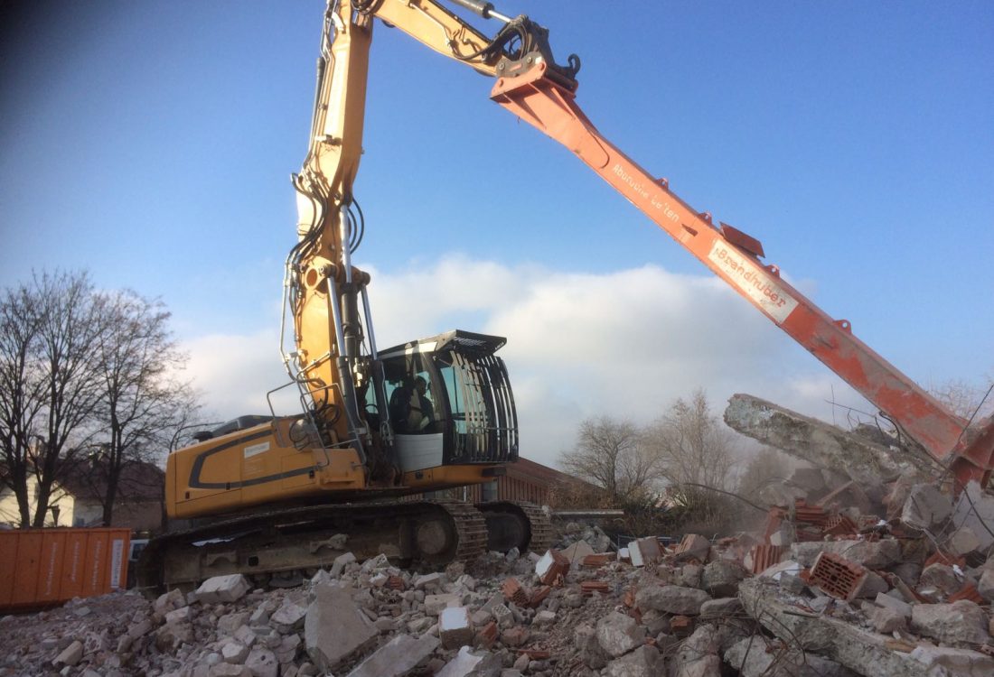 Abbruch Pflegeheim aus Stahlbeton, Bad Griesbach