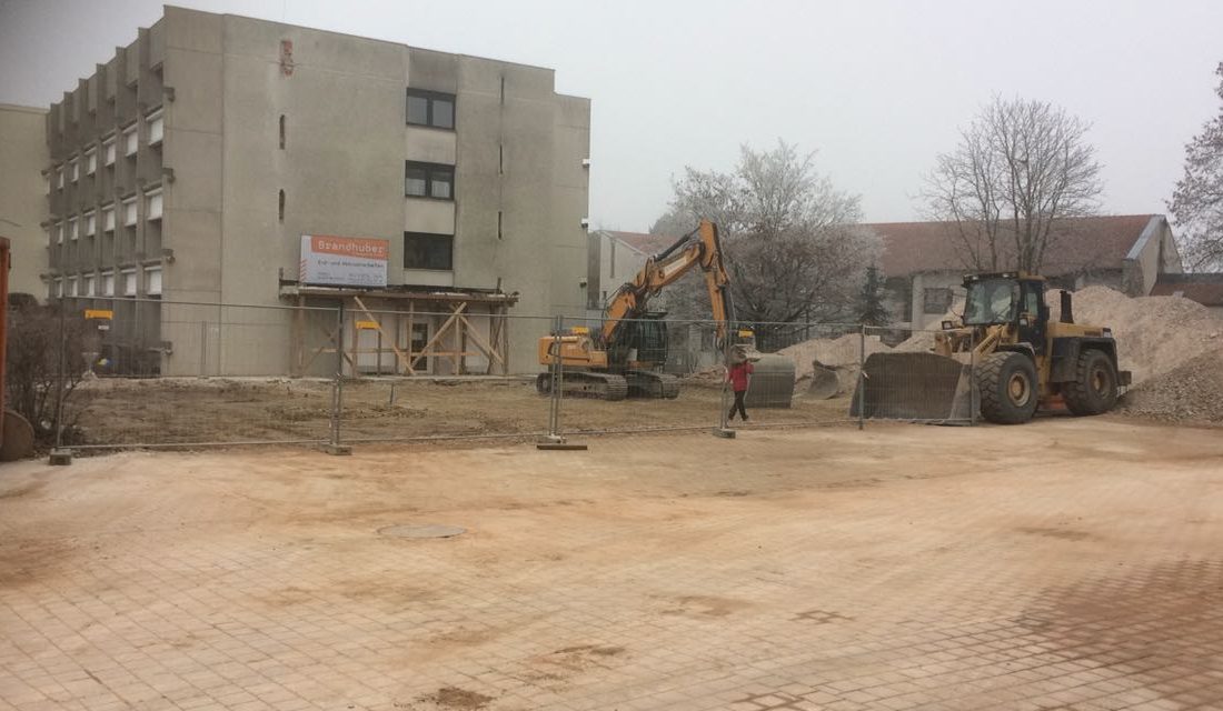 Abbruch Pflegeheim aus Stahlbeton, Bad Griesbach
