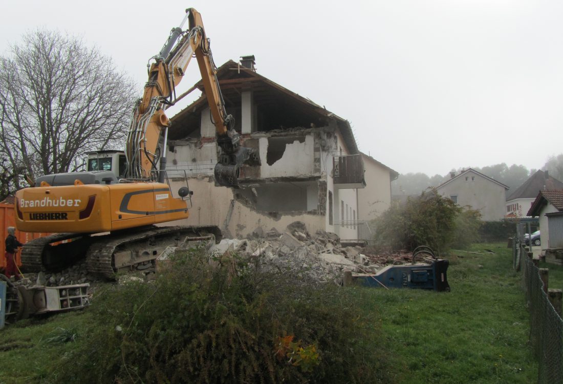 Abbruch Öl belastetes Haus, Simbach am Inn