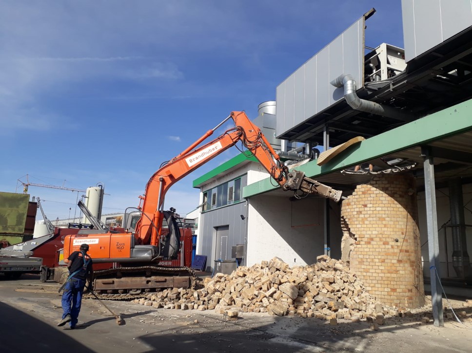 Abbruch Kamin in Dingolfing Höhe: 30m